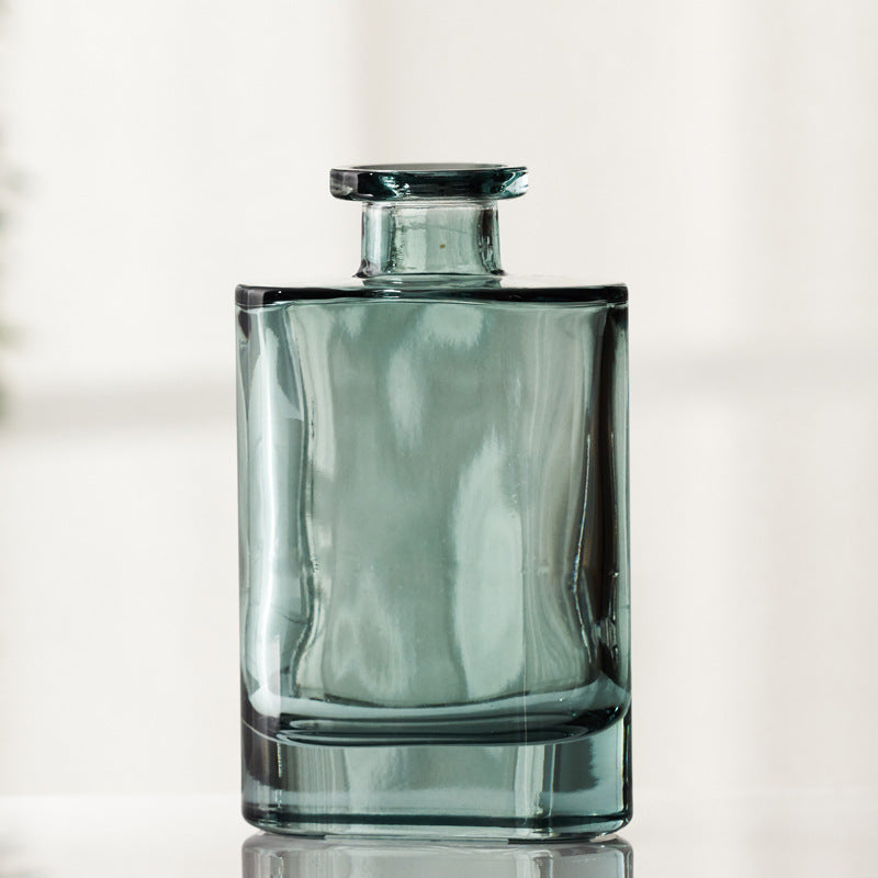 Lola Mini Vase