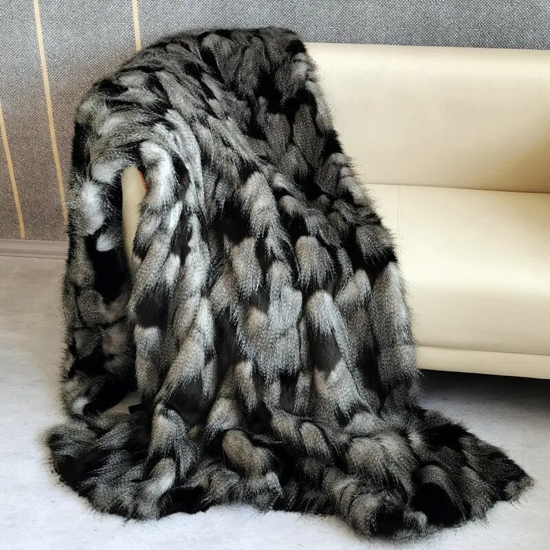 Pavo Real Faux Fur Throw