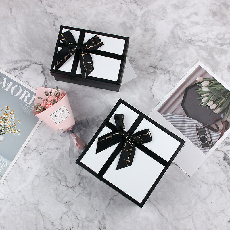 Exquisite Black And White Bow Gift Box